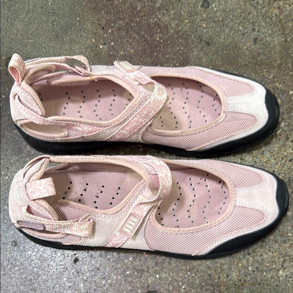 Lands' End Pink and Black Shoes - Picture 2 of 4